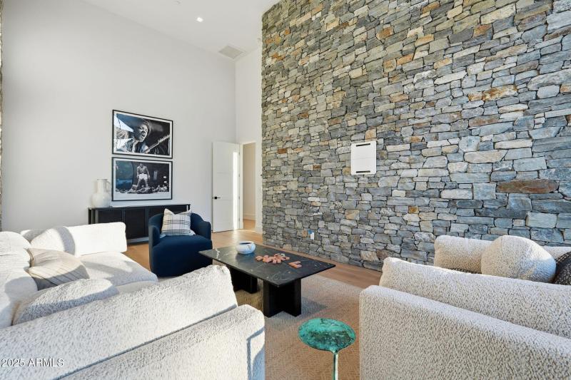 146-web-or-mls-028_ListerPros