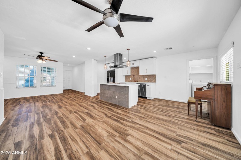 5503 W Carol Ann Way-7