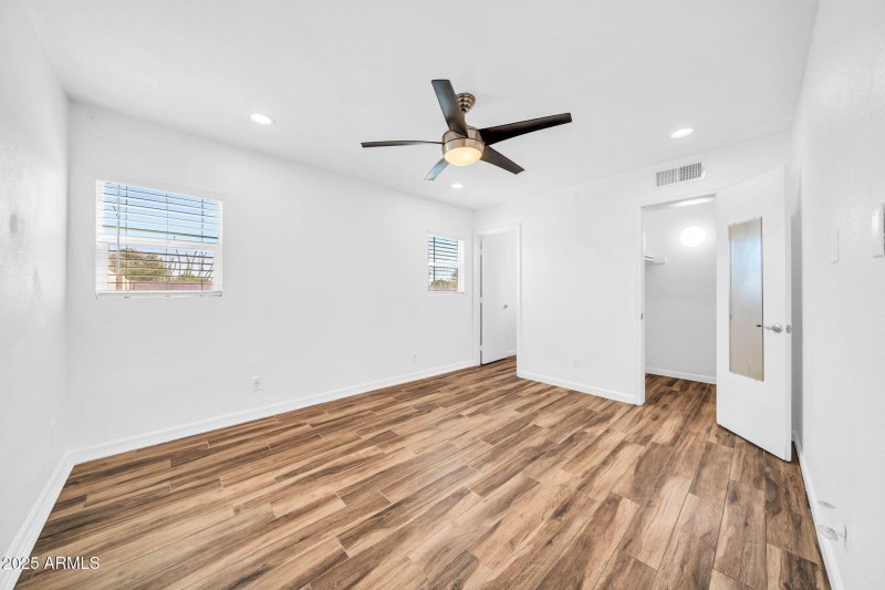 5503 W Carol Ann Way-23