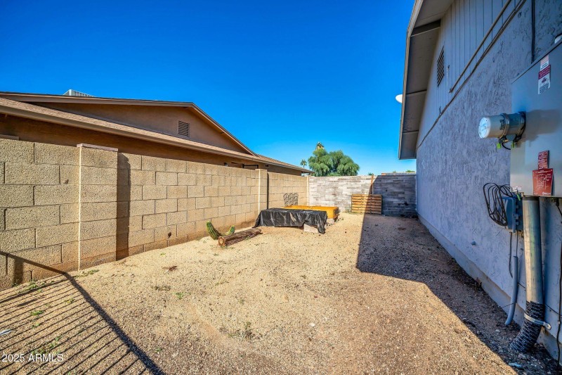 5503 W Carol Ann Way-34