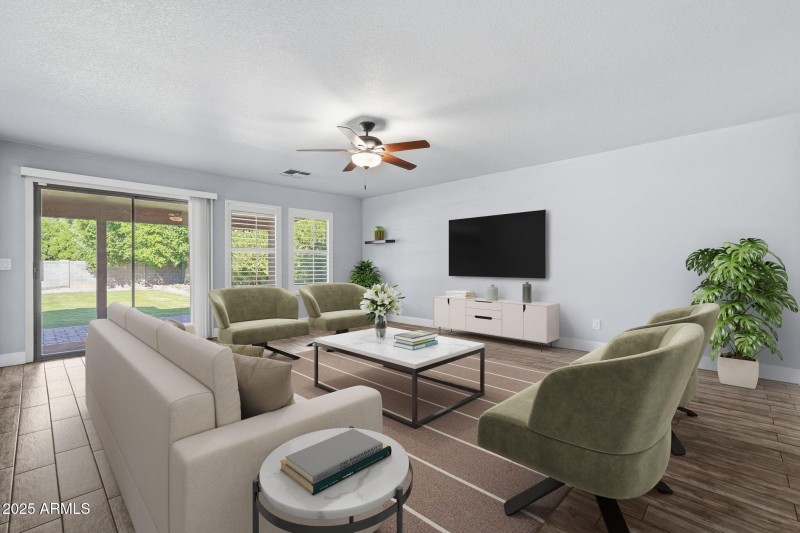 76-web-or-mls-family room_VS