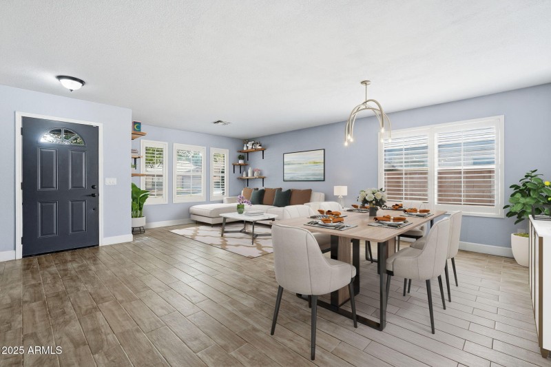 84-web-or-mls-Living room and formal din