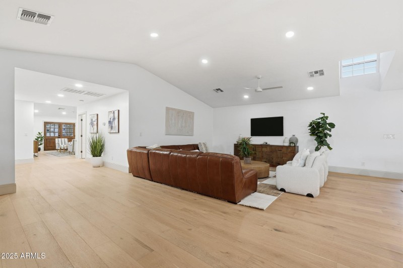 8-web-or-mls-011_ListerPros