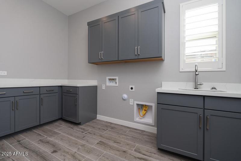 Tri Pointe Whispering Hills 122 - Laundr