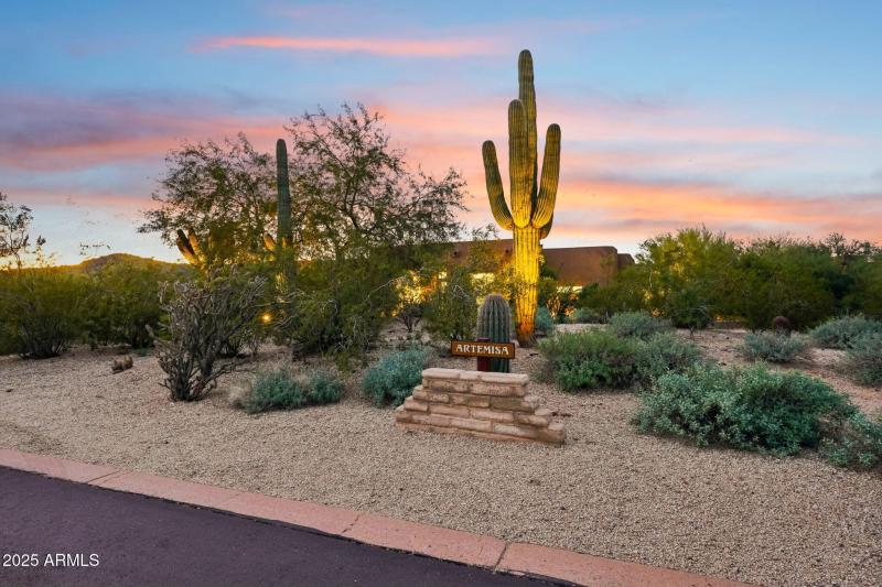 Nestled in Desert Privacy