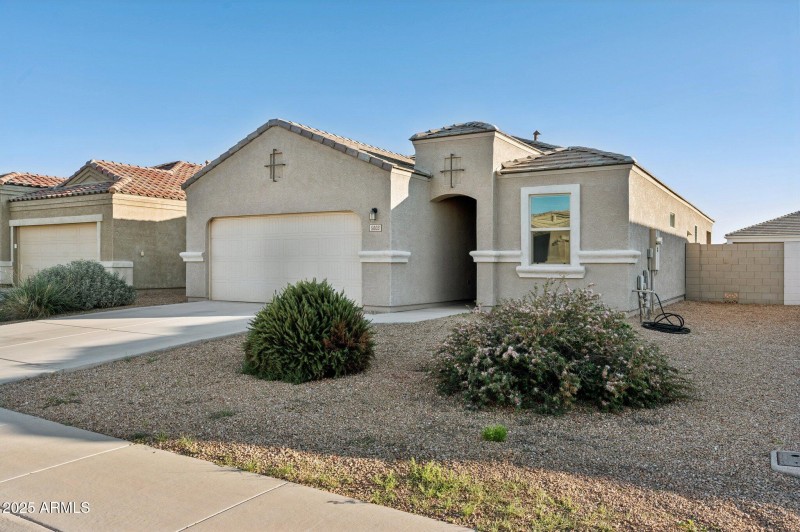 7-web-or-mls-5003-e-smoky-quartz-rd