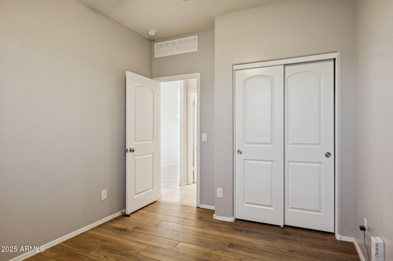 32-web-or-mls-5003-e-smoky-quartz-rd