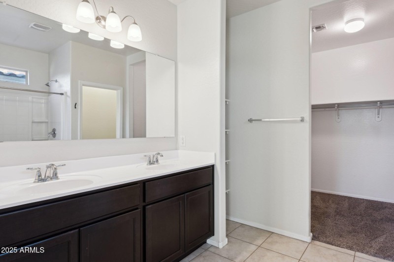 34-web-or-mls-5003-e-smoky-quartz-rd