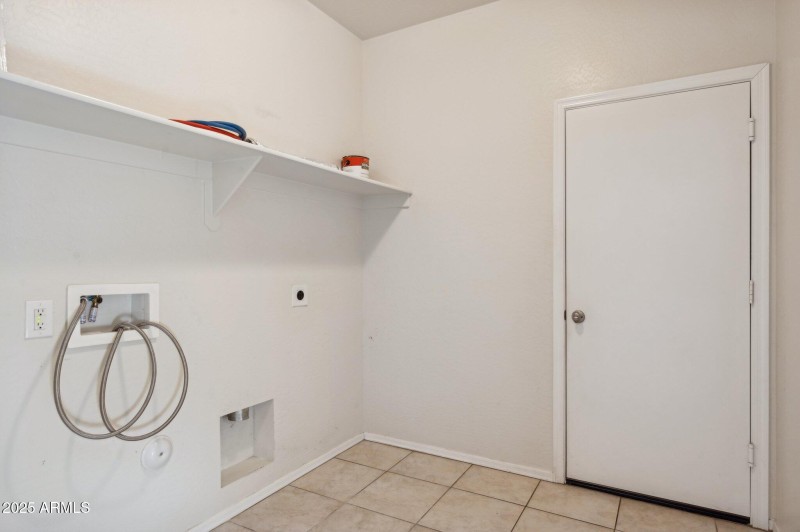 35-web-or-mls-5003-e-smoky-quartz-rd