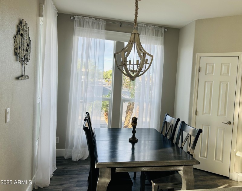 11) 64561-68fcf793bbf43