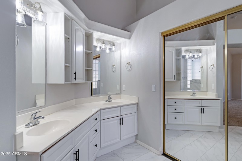 Owner's Suite Bathroom