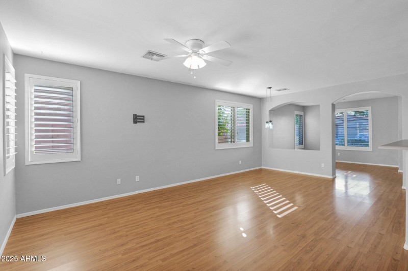 11-web-or-mls-P1044245