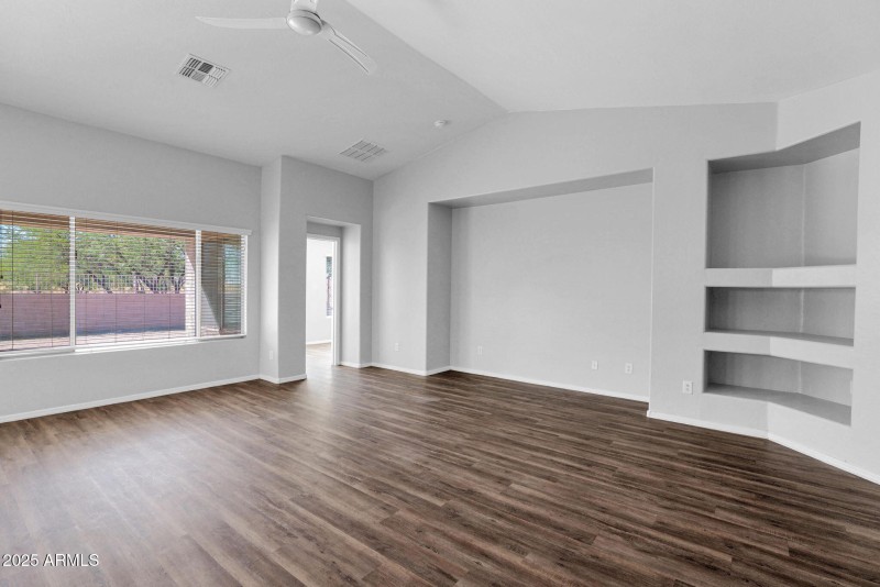 7-web-or-mls-P1337715