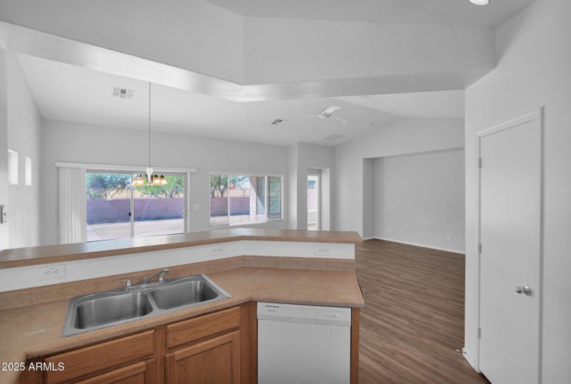 16-web-or-mls-P1337731