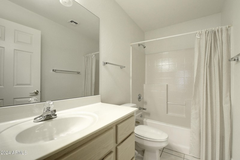 16357 E Arrow Dr Unit 106 (11)