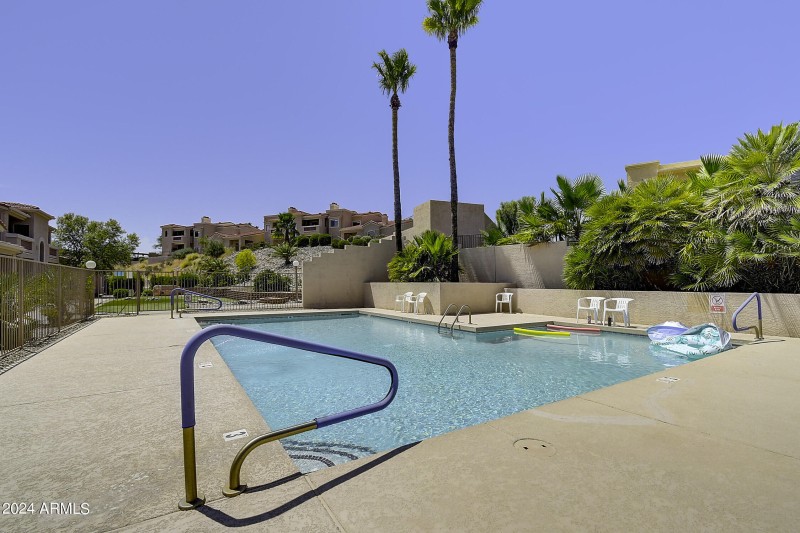 16357 E Arrow Dr Unit 106 (25)