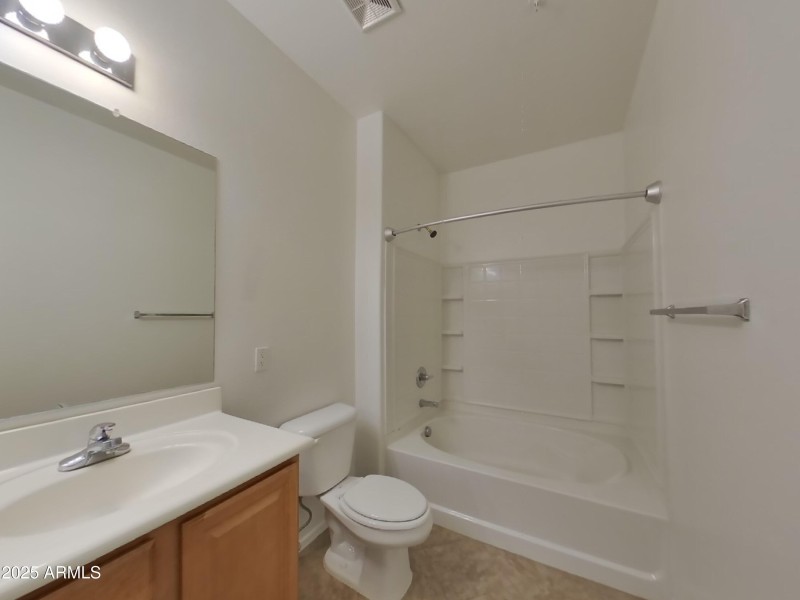 7_pc_ErBcFcff66_4ysJryre3q_layout_0