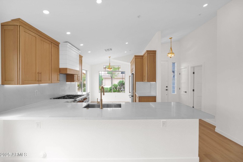 6-web-or-mls-P1326938