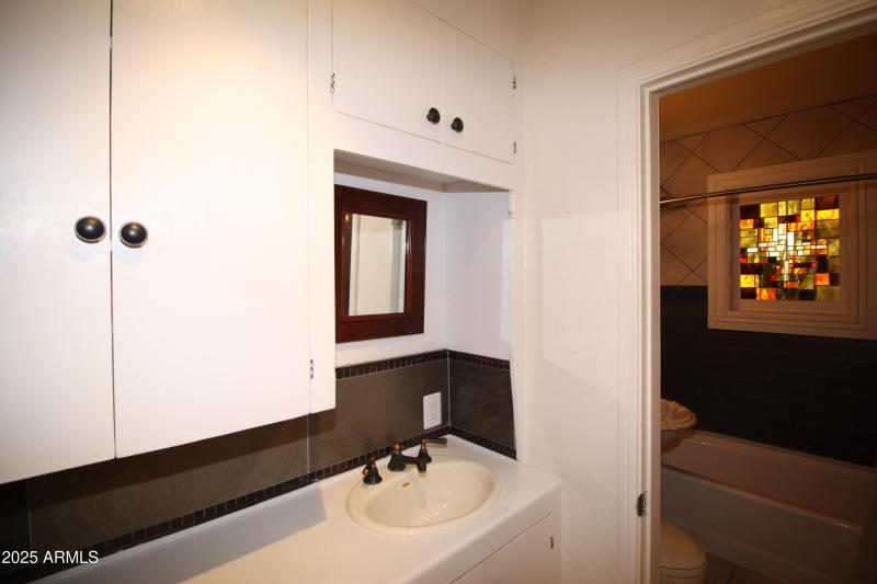 3 Bedroom bathroom