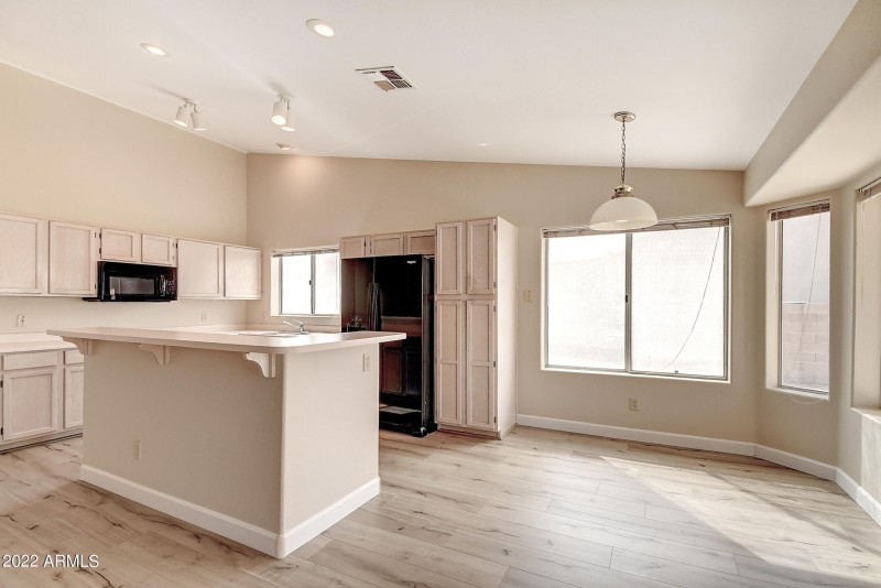 16205 E Glenpoint Dr (15)