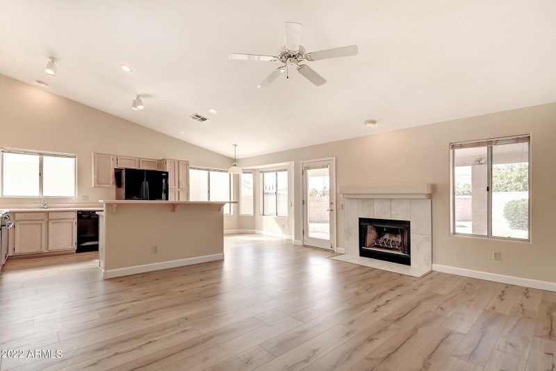 16205 E Glenpoint Dr (14)