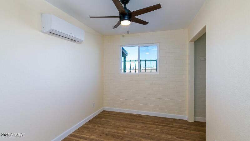 50644 N 1st St Aguila AZ HR-16