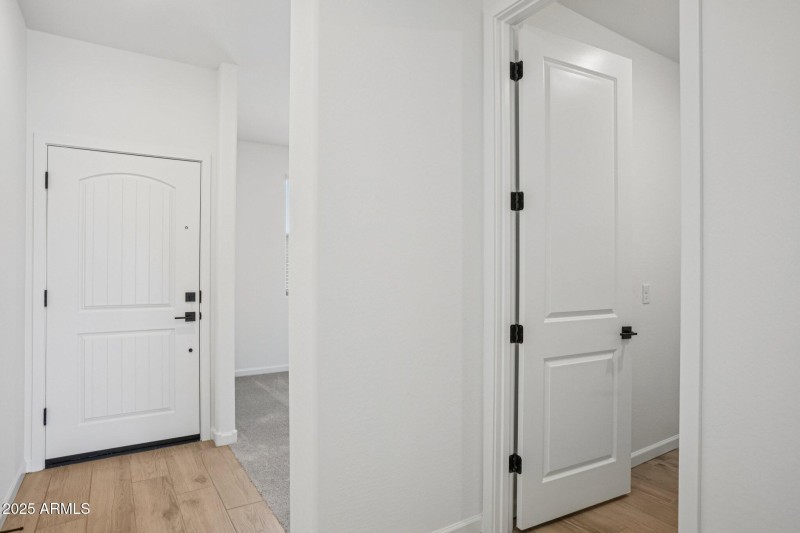 5-web-or-mls-La Senda Dr W-S0511-005