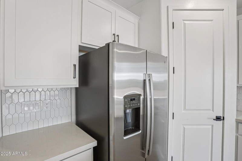 14-web-or-mls-La Senda Dr W-S0511-014