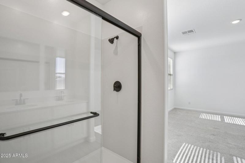 28-web-or-mls-La Senda Dr W-S0511-028