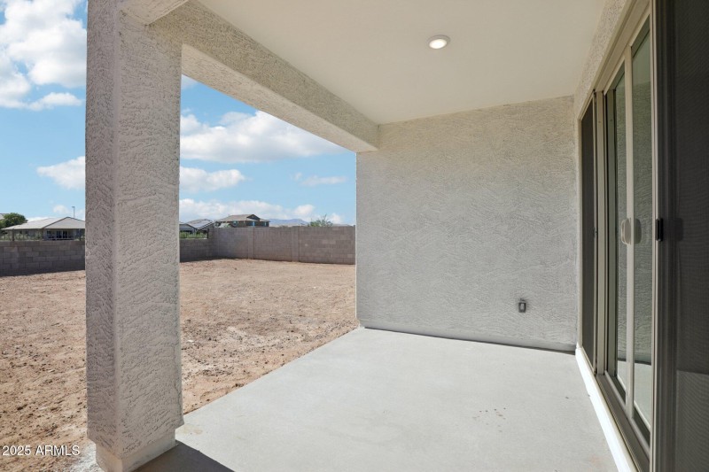 29-web-or-mls-La Senda Dr W-S0511-029