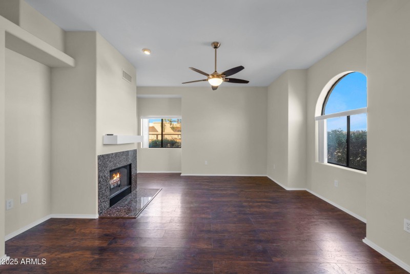 29-web-or-mls-322A8412