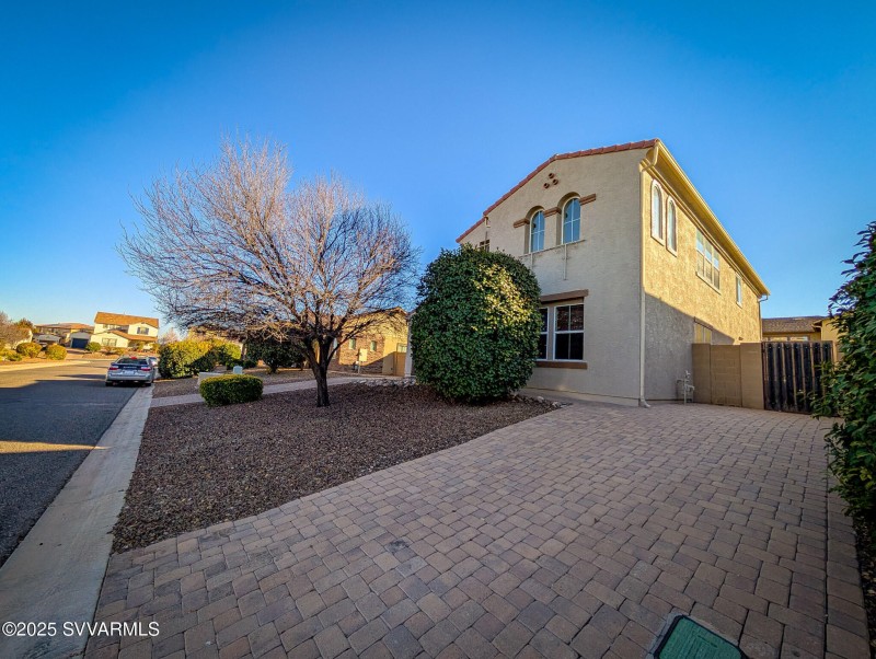 Driveway #2 455 Phelps (3)