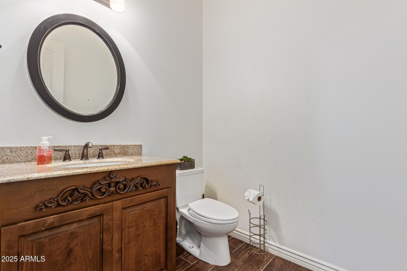 Half bath (ground floor)