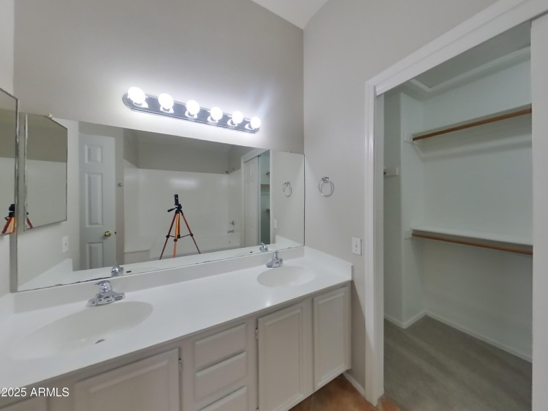 7_pc_8HLQgJmRK7_lspFa9PLfx_layout_1