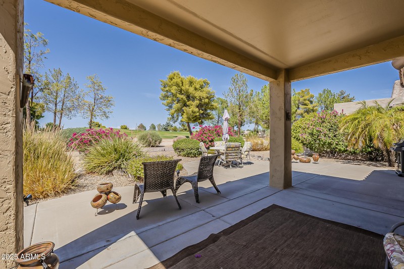 Coreved patio, overlooking the green