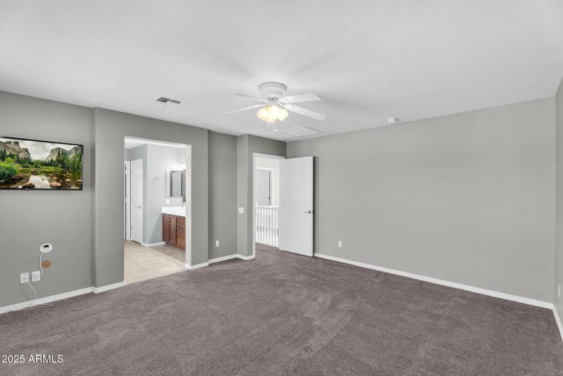 20-web-or-mls-11106 E Serafina Ave-19 (2