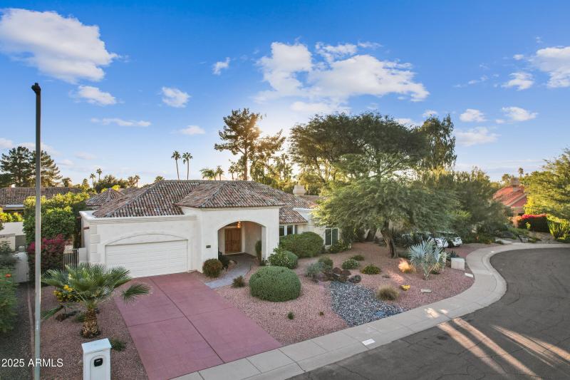 10115 E Bella Vista Dr-63