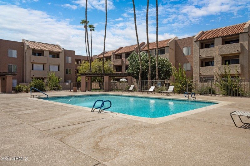 540 N May apt 1131-16