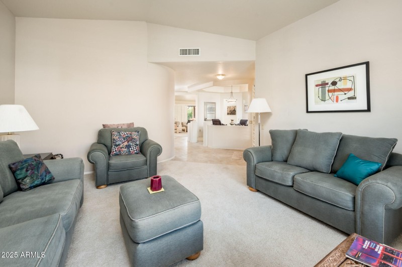 3813 E Desert Flower Ln - MLS-8