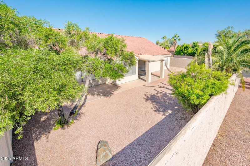 3813 E Desert Flower Ln - MLS-38