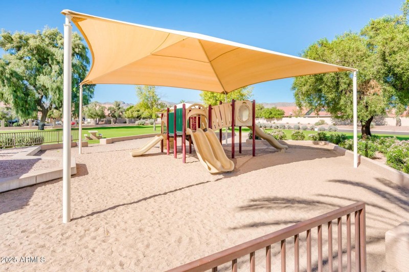 3813 E Desert Flower Ln - MLS-49