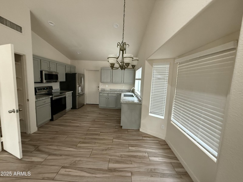 AE852B48-792E-4F4C-89EB-12BC52F0DD70