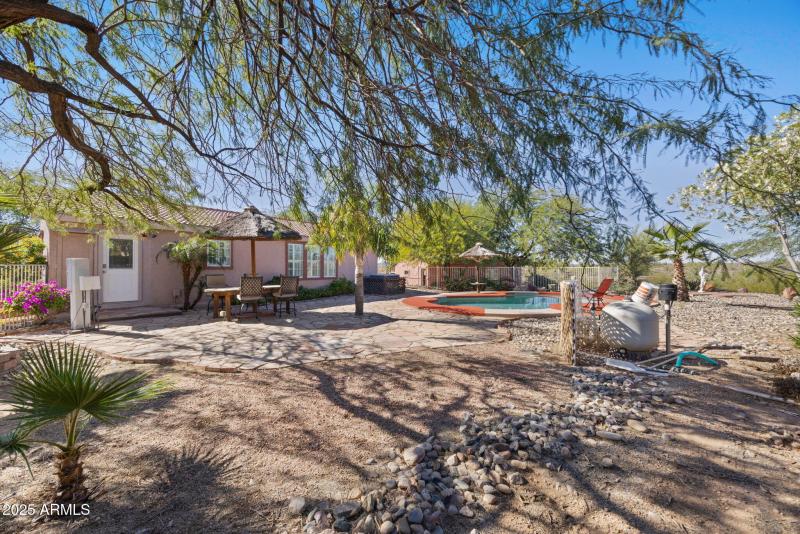 25-web-or-mls-42210-n-castle-hot-springs