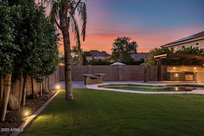 Backyard Oasis with Mountain Views!