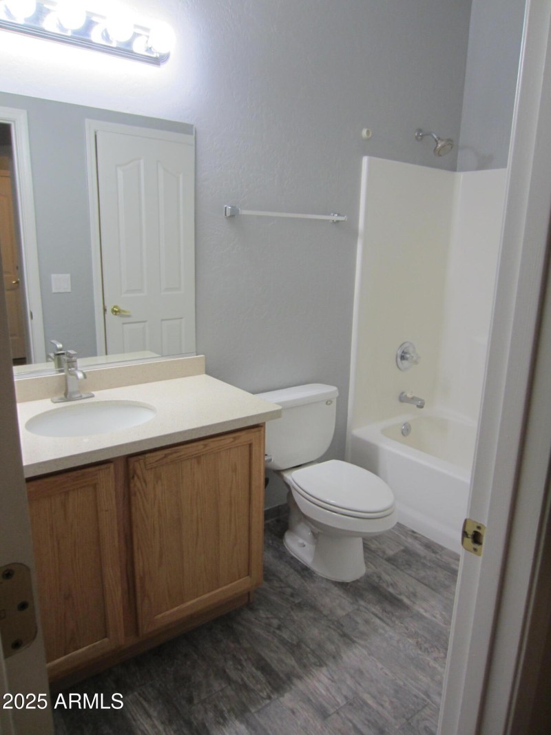 1071 Vista Grande 010