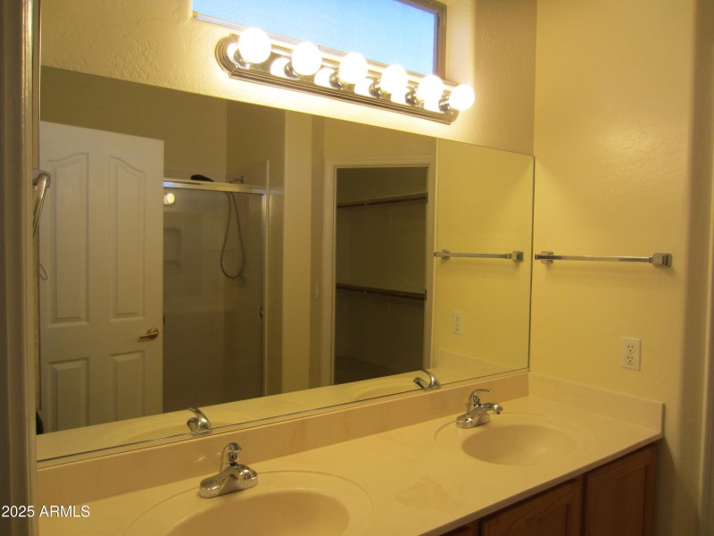 1071 Vista Grande 020