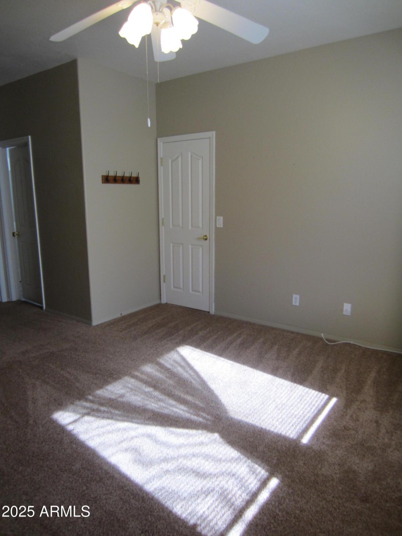 1071 Vista Grande 014