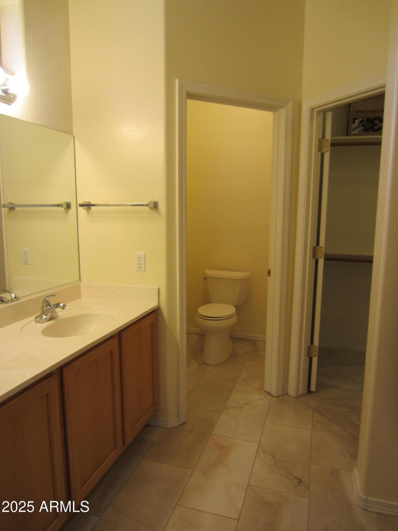 1071 Vista Grande 019