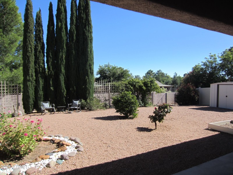 1071 Vista Grande 065