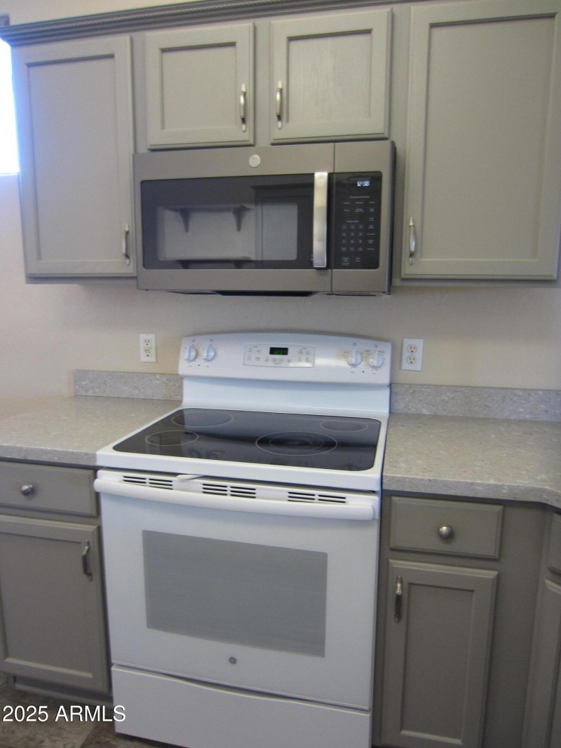 1071 Vista Grande 038